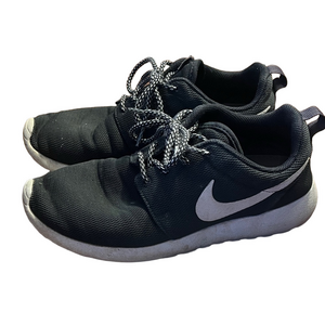Nike Black and Gray Athletic Shoes
